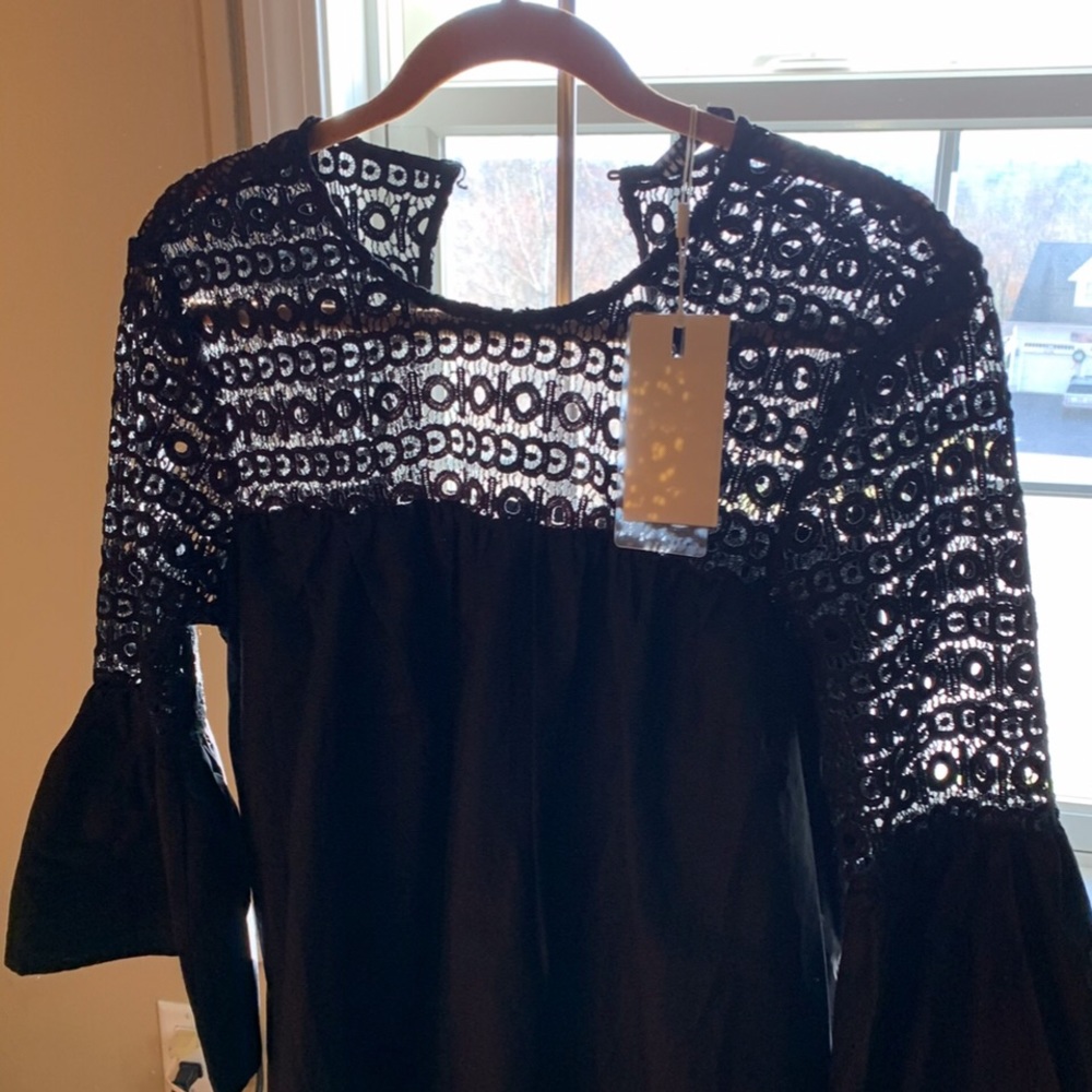 ENDLESS ROSE EMBROIDERY TOP